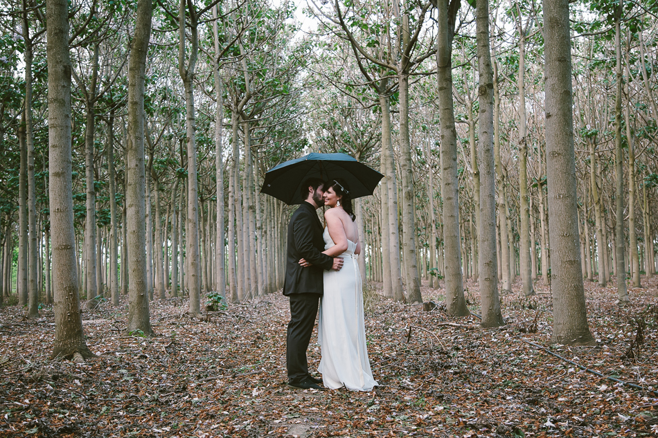 Wet weather wedding photos